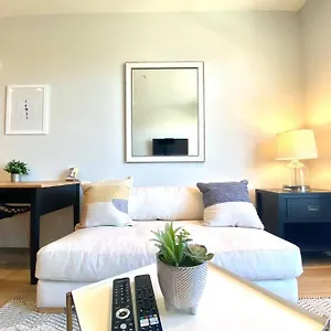  Apartment Lovely Brand New Canada