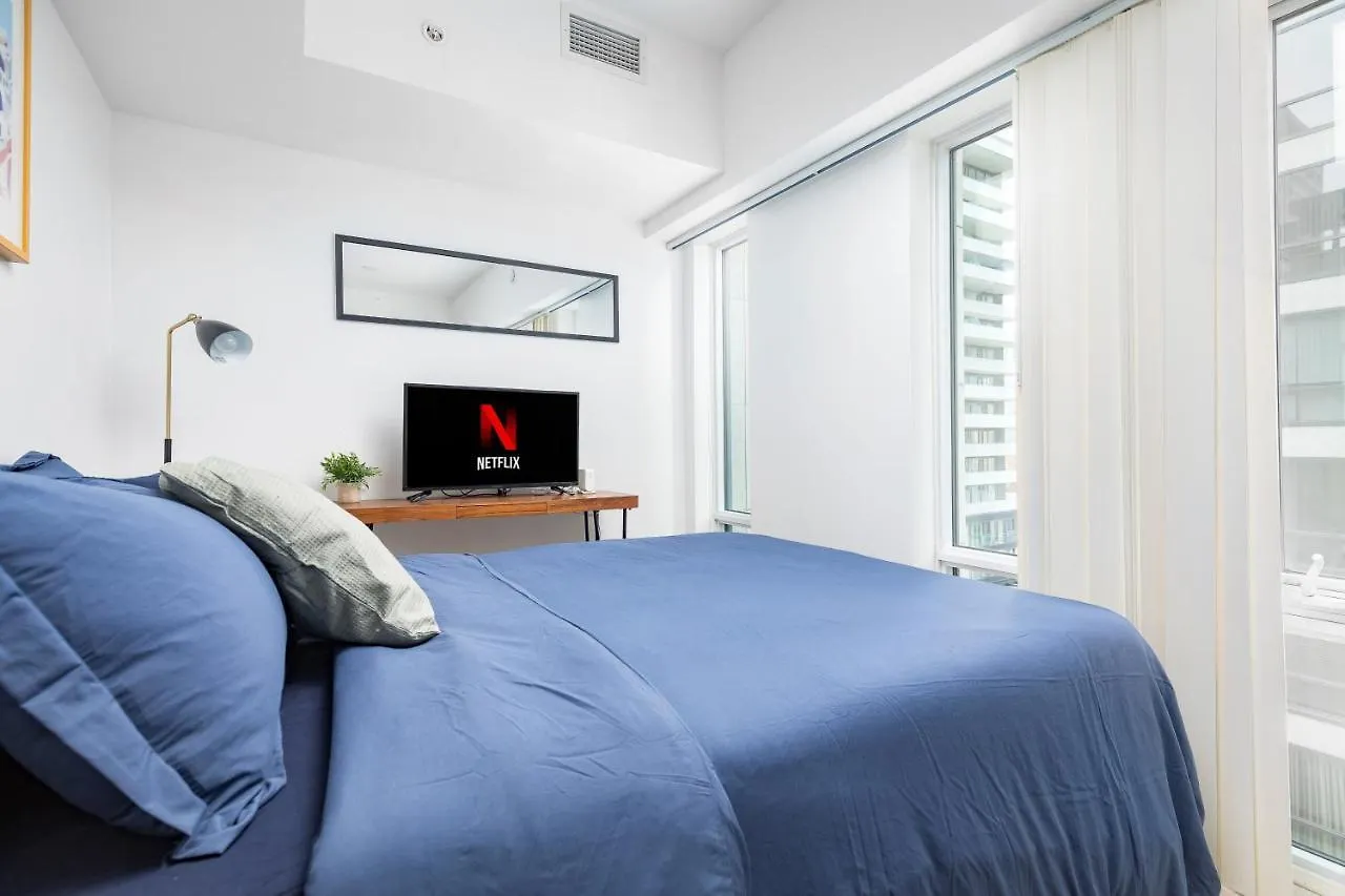 Micro Studio In Heart Of Downtown! Apartment Toronto 0*,  Canada